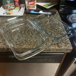 Great Moving Deal 2 New Pyrex Cookware Making Pans 