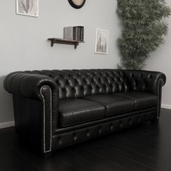 Chesterfield Sofa (Free Delivery)