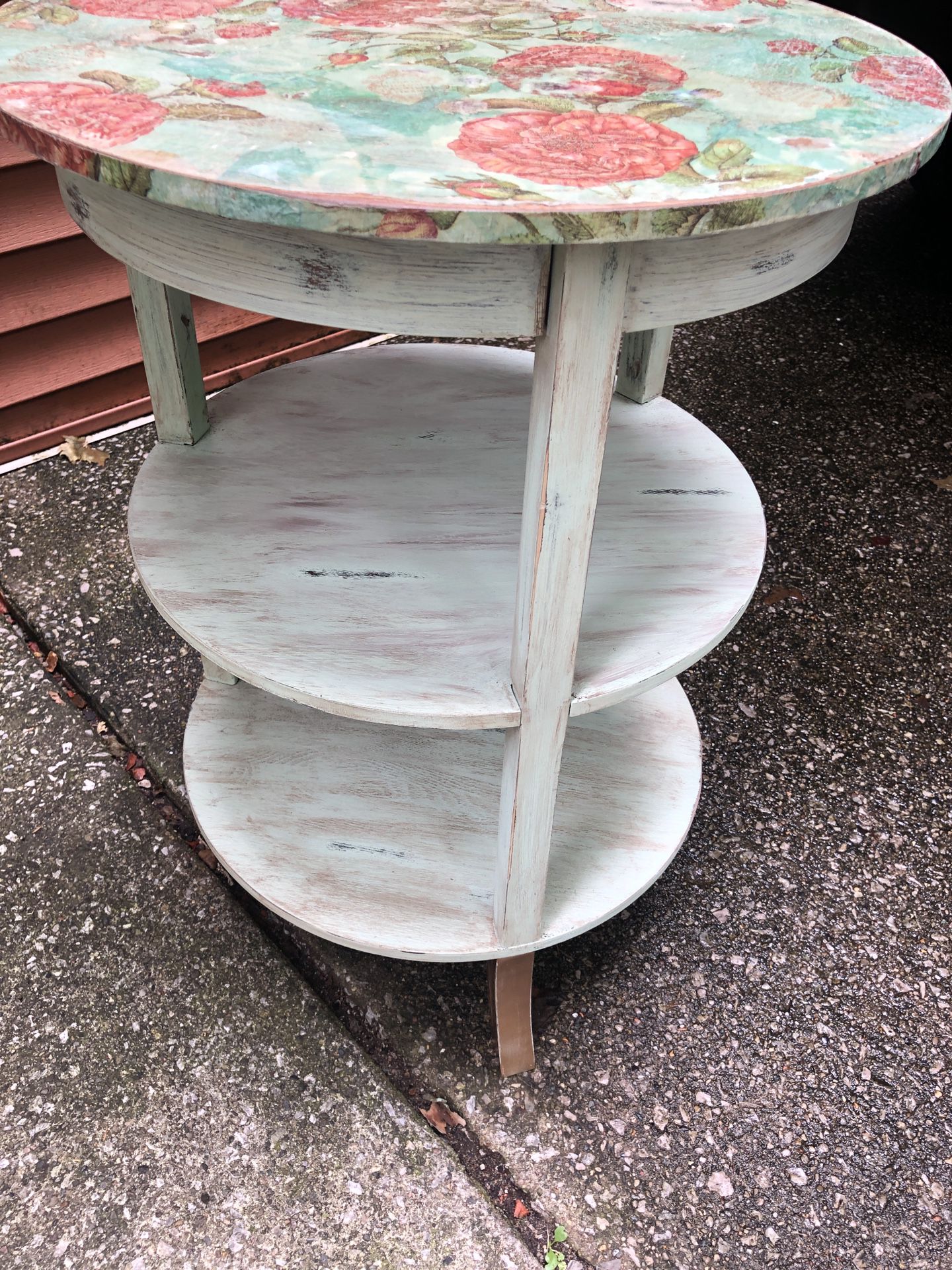 French Luna Round 3 Tier Side Table