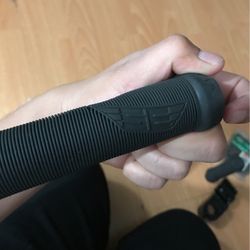 SE grips And Chain And Tube