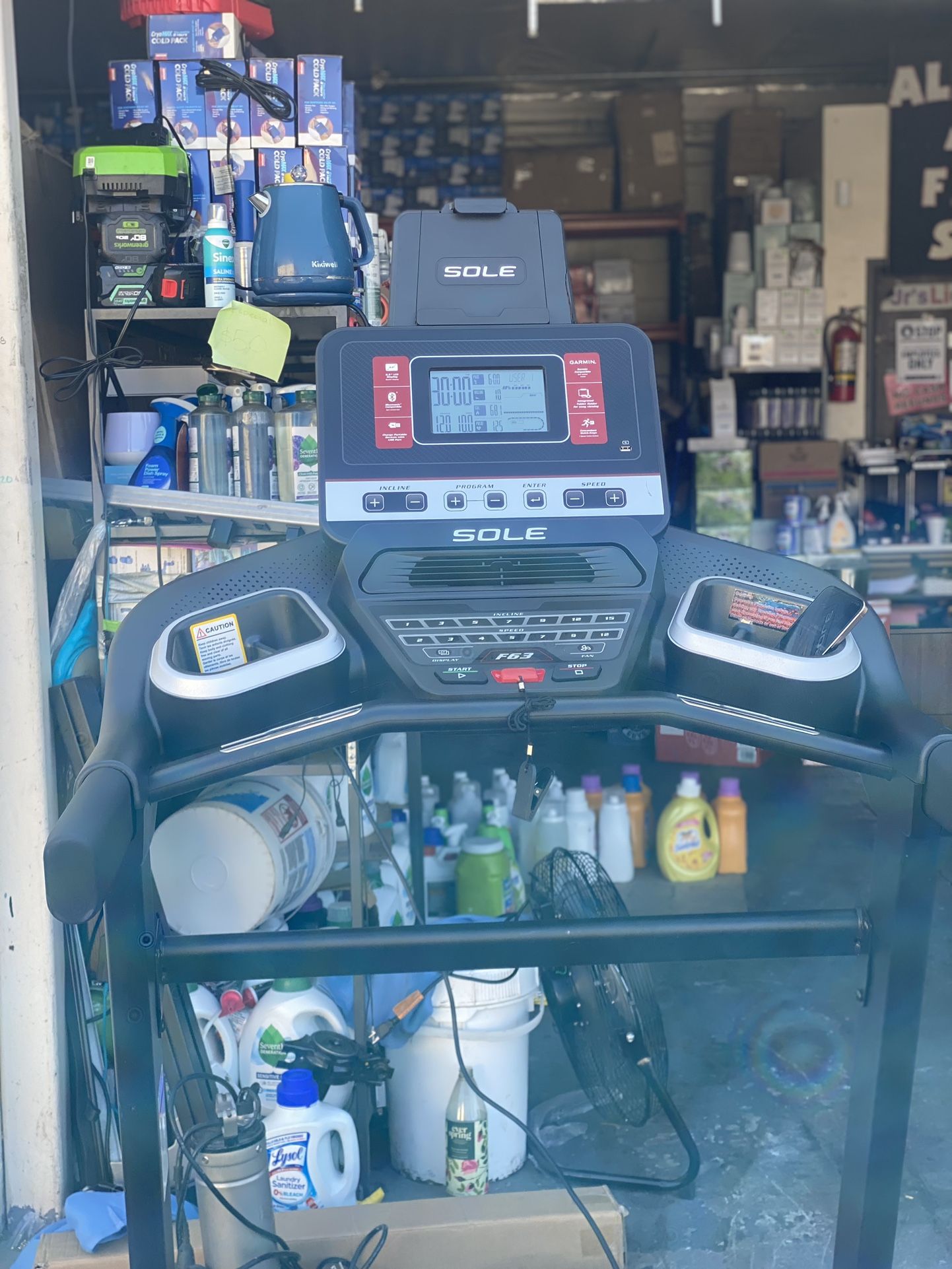 Treadmill F63