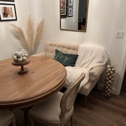 Round Dining Table 