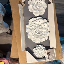 3 Piece Flower Wall Hanging Set