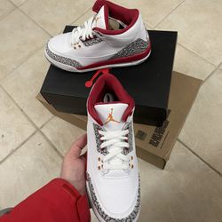 Jordan 3 Retro Cardinal GS Size 6.5y