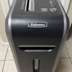 Fellowes Powershred 99Ci 100% Jam Proof Cross-Cut Paper Shredder 