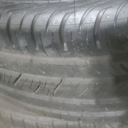 245 40 19 tires