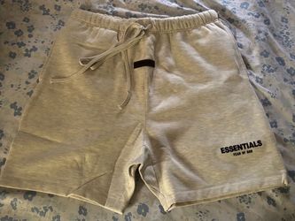 Essentials shorts light oat size XL