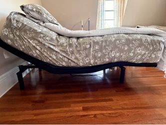 Queen Adjustable Base