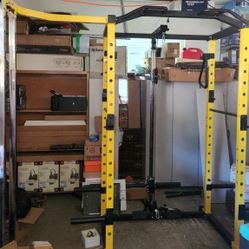 Hulkfit Power Cage With 2 Cable Towers And Accessories