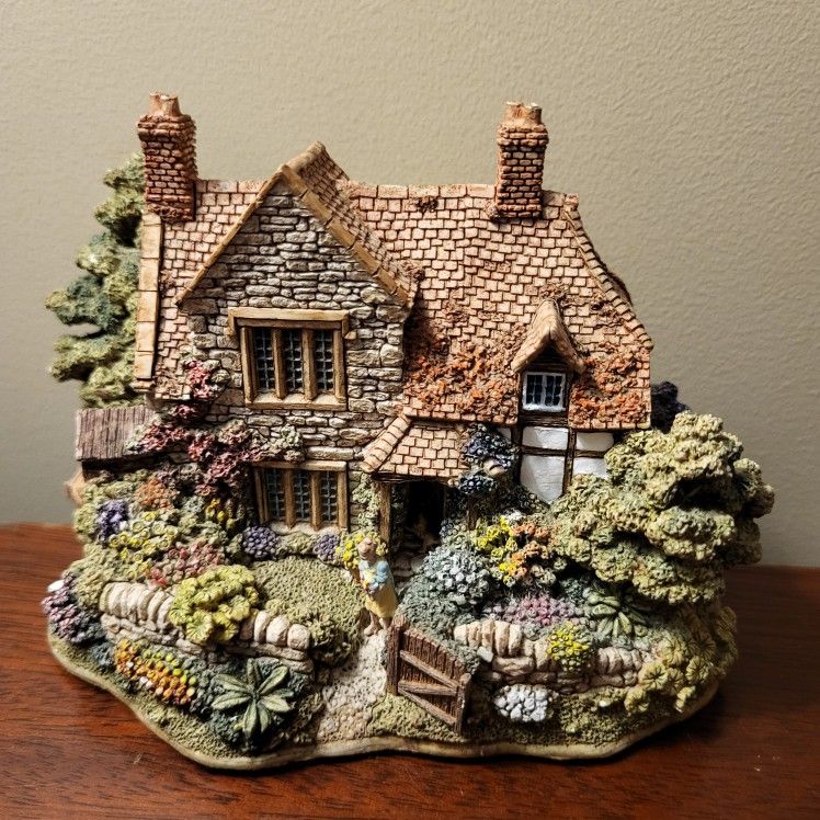 12 Pieces Lilliput Lane Display House