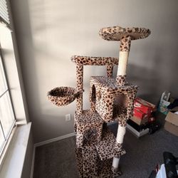 Cat tower 