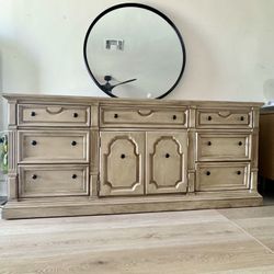 Thomasville XL Dresser 
