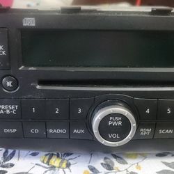 09 10 Nissan Rogue Factory Radio Cd Mp3( CQ-JN5760ADB) - Untested Pre-owned 