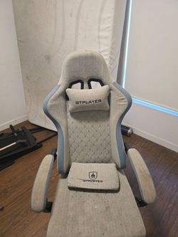 Gaming chair