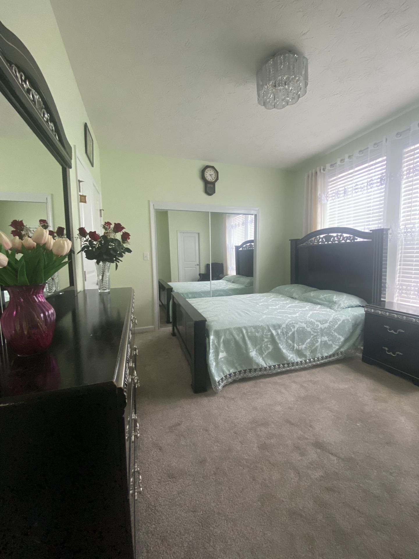 Queen Size Bedroom Set