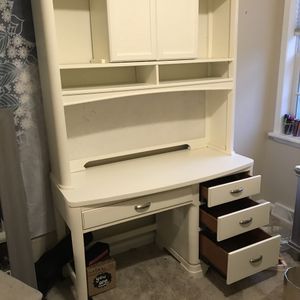 New And Used Desk With Hutch For Sale In Albany Ny Offerup
