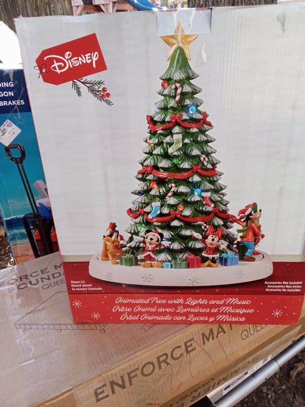 Disney Christmas Mickey And Friends Battery Powered Christmas Tree Spins Around And Lights Up