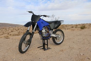 Yamaha YZF 250 Dirt Bike