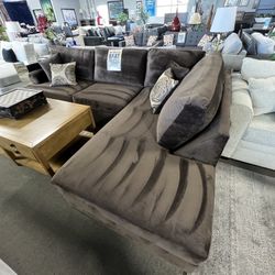 Brown Sofa Chaise $1899🤎✨