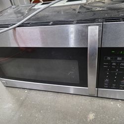 Kenmore Microwave Works Needs Cleaning 