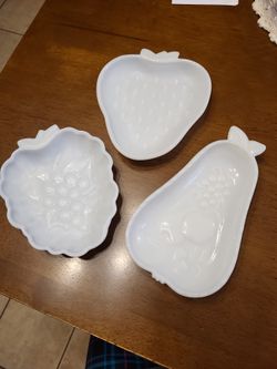 3 Hazel Atlas Vintage Milk Glass Fruit Dishes