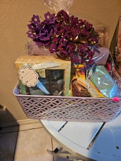 Women B-day Baskets