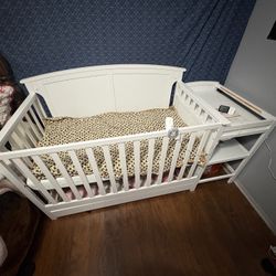 Baby Crib 