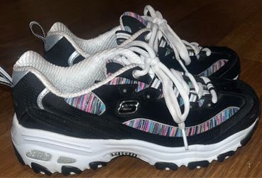 Women’s Sketchers Tennis Shoes