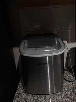 Ice maker