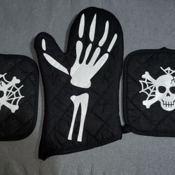Halloween Oven Mitts!