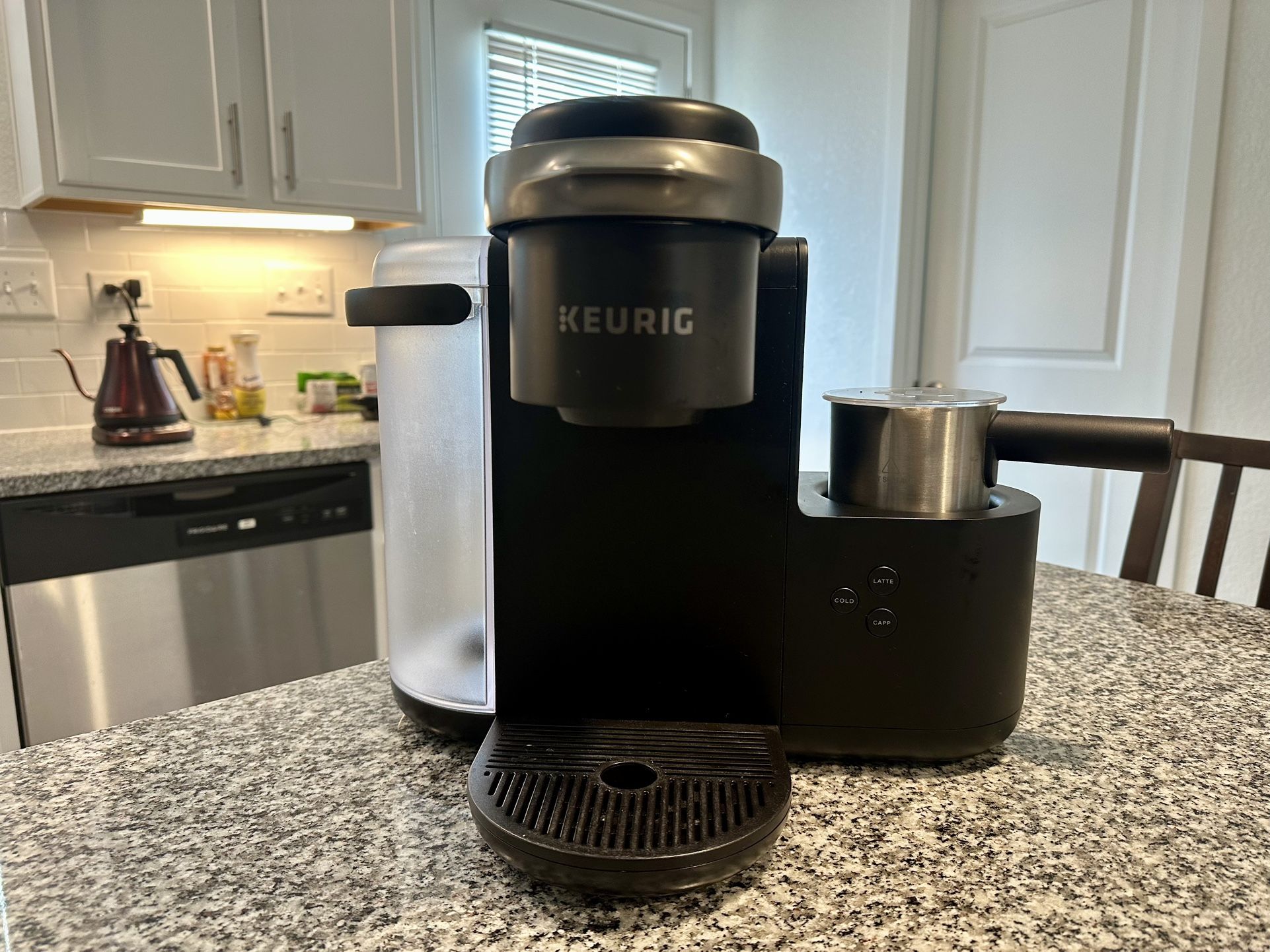 Keurig K-Cafe Coffee Maker, Latte Maker and Cappuccino Maker