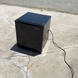 Mini Fridge 