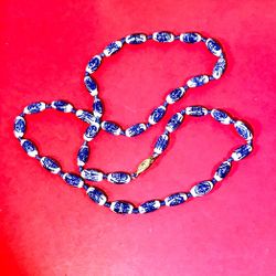Vintage Asian Porcelain Necklace