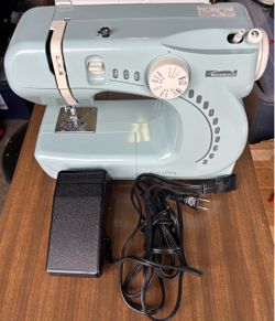 Kenmore Mini Ultra Sewing Machine