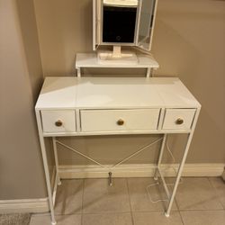 Nice, new clean white vanity 