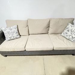 8 Piece Patio Set like new