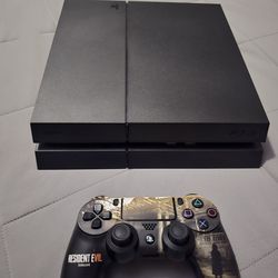 Original Playstation 4 with remote and 9 Games