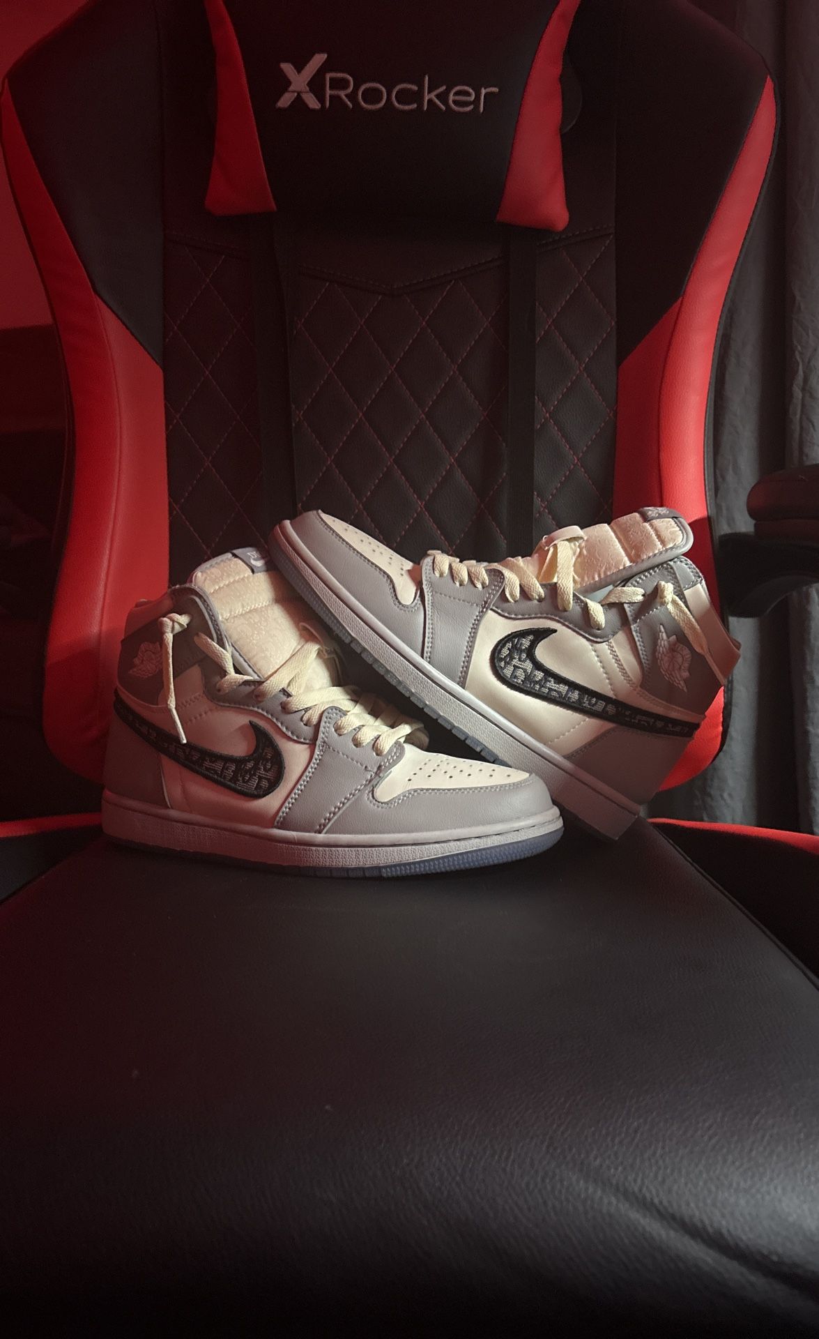 Jordan 1 Retro High “Dior”