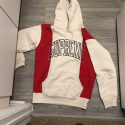 Supreme Hoodie