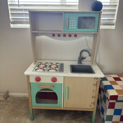 Kids Play Kitchen