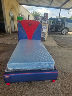 Colchon Y cama twin set $200