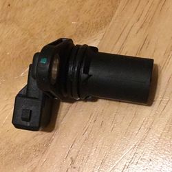 Duralast Camshaft Position Sensor  Duralast  Part # SU2206    SKU # 239663