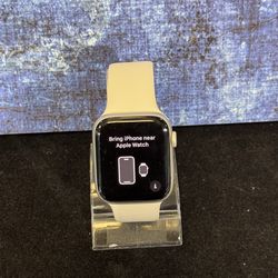 Apple Watch SE 44mm GPS