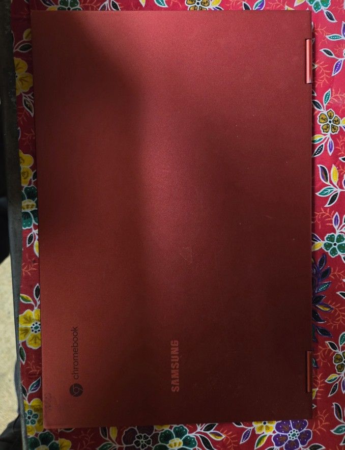 SAMSUNG  13.3" Galaxy Chromebook Laptop Computer w/ 256GB Storage, 8GB RAM, 4K