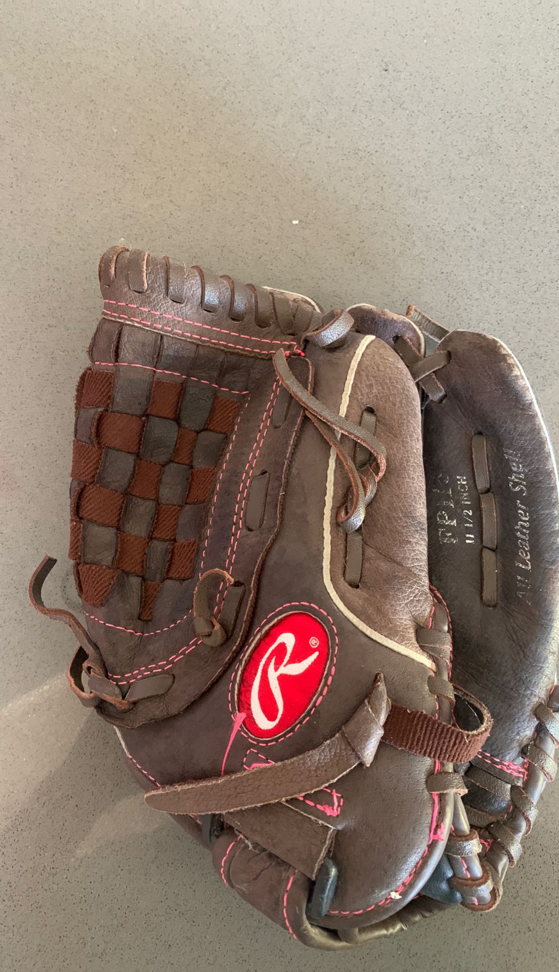 Used 11.5” Fastpitch Glove