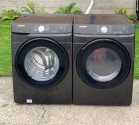 SAMSUNG WASHER AND DRYER SET.