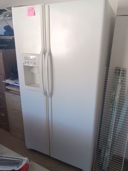 GE Double Door Refrigerator