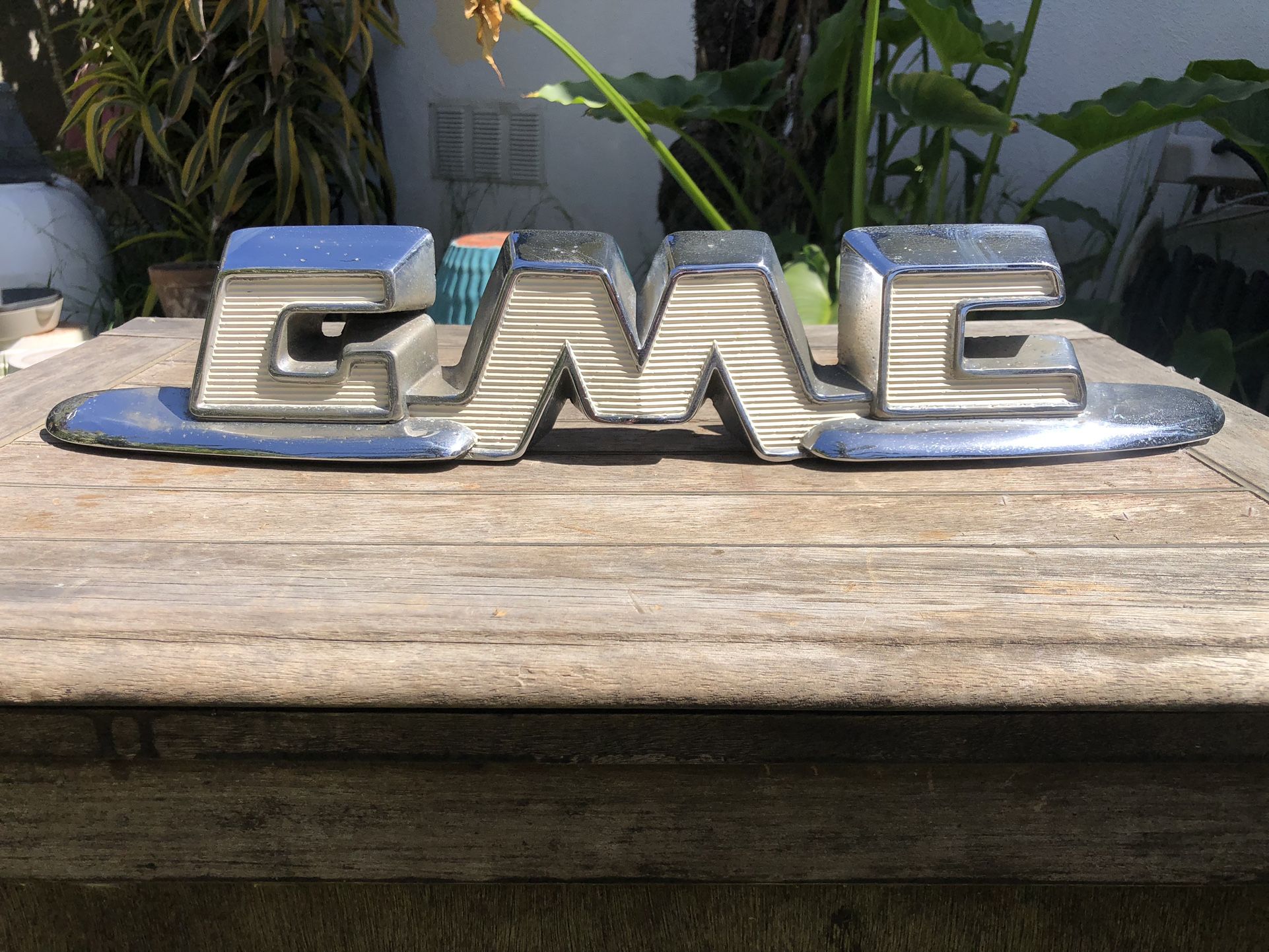 1955 Through 1957 Gmc Truck Front Hood Emblem