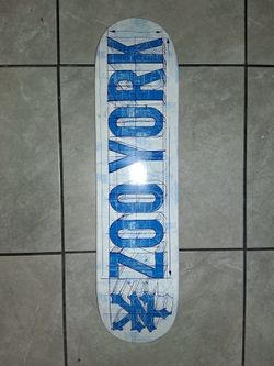 Zoo York Skateboard Deck Size 7.75 45$
