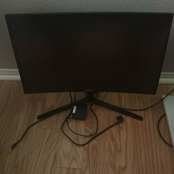 28in Curved Samsung Gaming Monitor